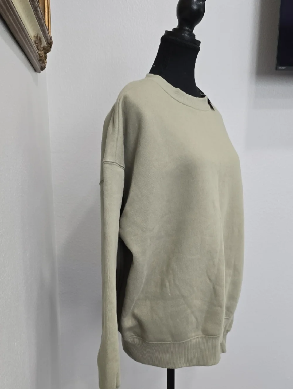 wild fable Women's Oversized Crewneck Sweater Size L